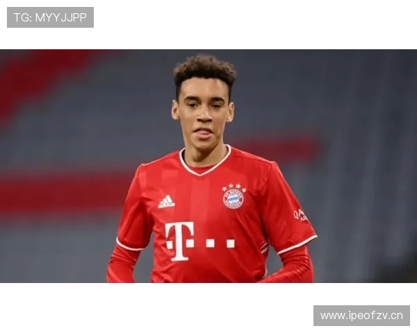 穆西亚拉 vs 克罗斯:技术传承与新一代中场核心的进化差异