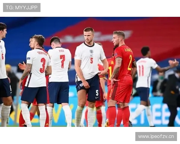 高位压迫下热刺防守空档暴露，快速反击威胁持续加剧，竞争格局面临考验