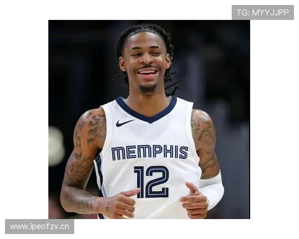 贾·莫兰特这生活，打球像明星，买的鞋比我几个月工资还多！